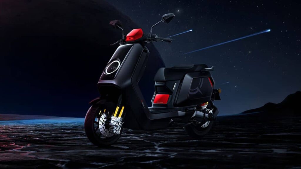 NIU NQiX 1000 Anniversary Edition: Daten und Fakten So viel Power in einem E-Roller: Der NIU NQiX 1000 bringt bis zu 29 kW Spitzenleistung. Alle Infos zum Vorverkauf findest du hier.
