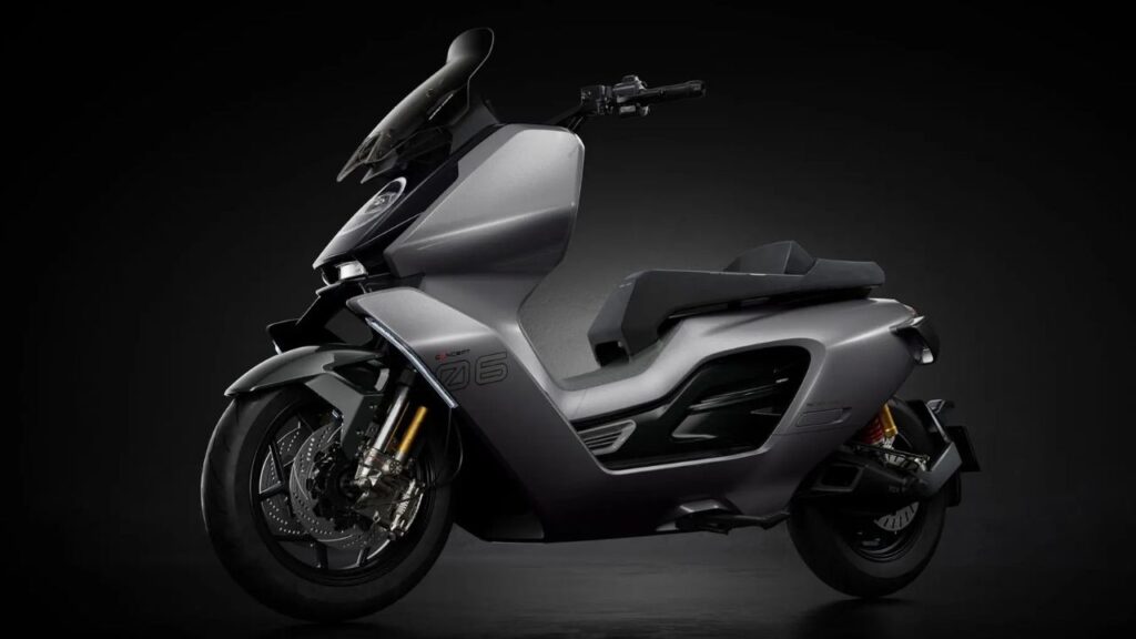 27 PS, Projektionstechnik, KI-Cockpit: Der NIU Concept 06 zeigt, wie Premium-E-Scooter künftig aussehen könnten.